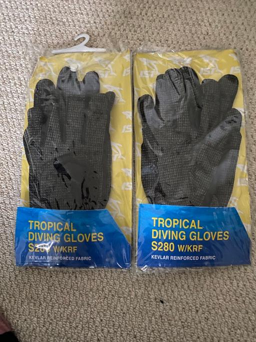 Buy & Sell Hounslow Town Centre Hounslow - Photos for Scuba diving gloves