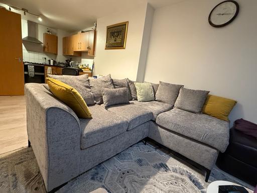 Buy & Sell Canary Wharf East London - Photos for Grey Left Hand Corner Sofa