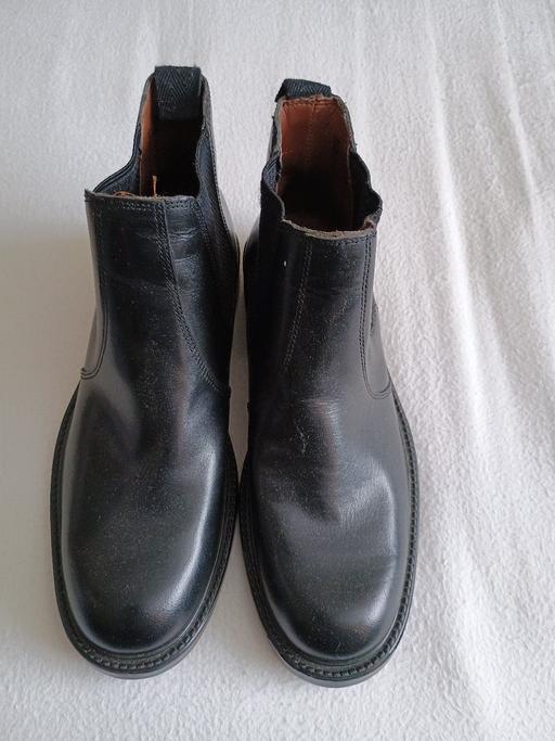 Buy & Sell Parkfields Wolverhampton - Photos for Brand new Black Chelsea Shoes size 7