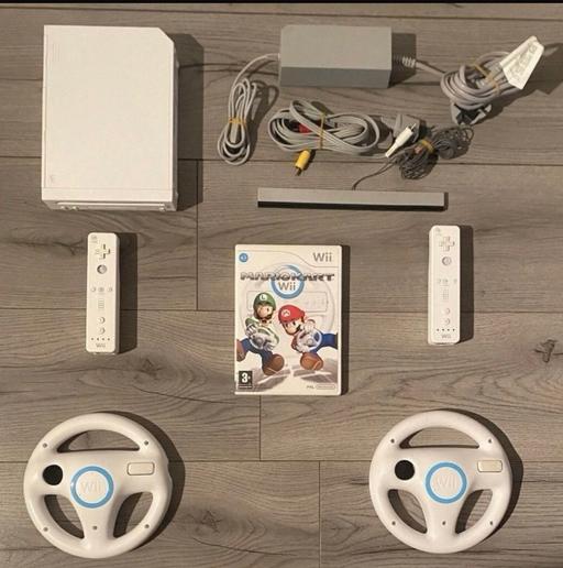 Buy & Sell Crawley Down Mid Sussex - Photos for Wii console bundle with Mario kart
