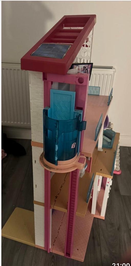 Buy & Sell Larkfield Tonbridge and Malling - Photos for Barbie House For Sale