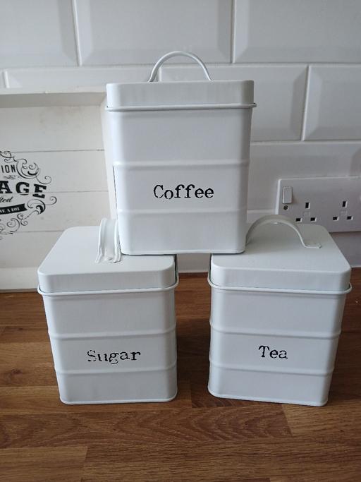 Buy & Sell Wedges Mills South Staffordshire - Photos for WHITE METAL CANISTERS LOVELY SET PAID £29.