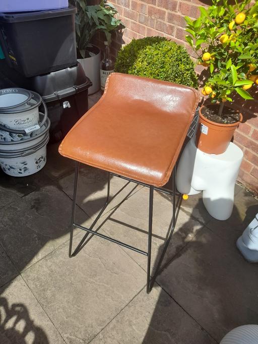 Buy & Sell Carlyon Road Industrial Estate North Warwickshire - Photos for lovely leather stool