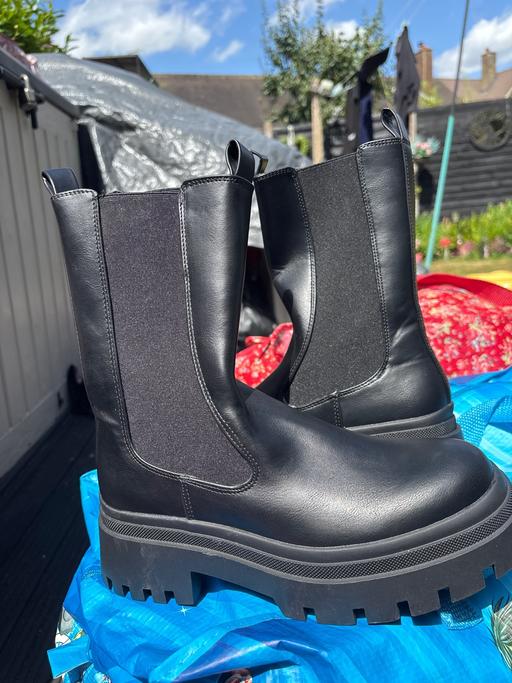Buy & Sell Cheshunt Broxbourne - Photos for Chelsea boots