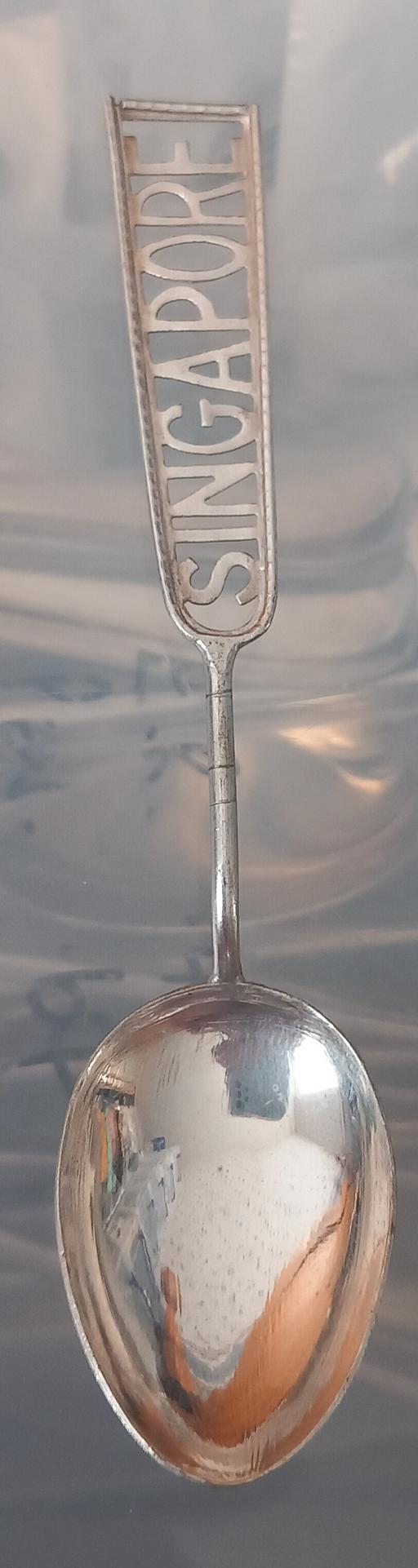 Buy & Sell Thatto Heath Saint Helens - Photos for Vintage Singapore souvenir spoon