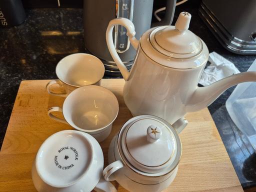 Buy & Sell Irlam Salford - Photos for tea pot