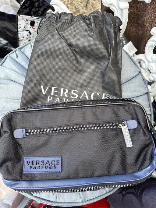 Buy & Sell Cheshunt Broxbourne - Photos for Versace wash bag