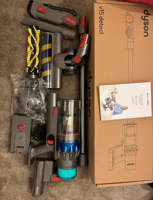 Buy & Sell Basted Tonbridge and Malling - Photos for Dyson V15 URGENT MUST LOOK!!