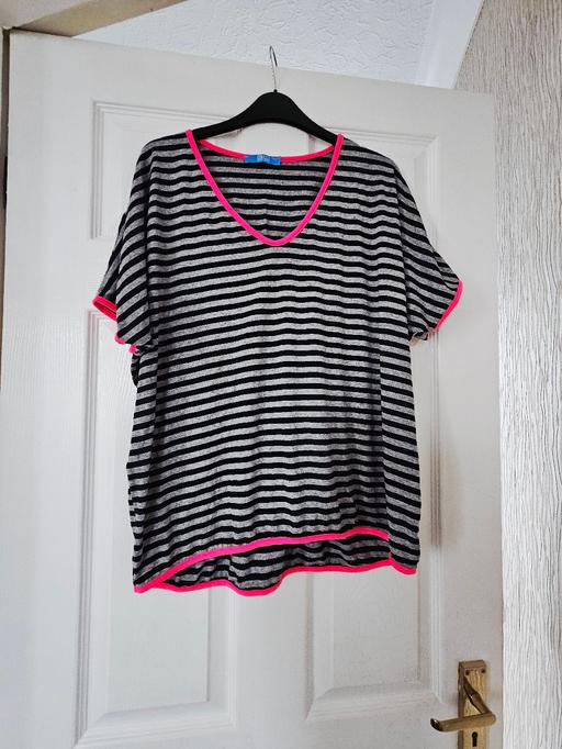 Buy & Sell South Yorkshire Doncaster - Photos for Italian made T-shirt size 18.