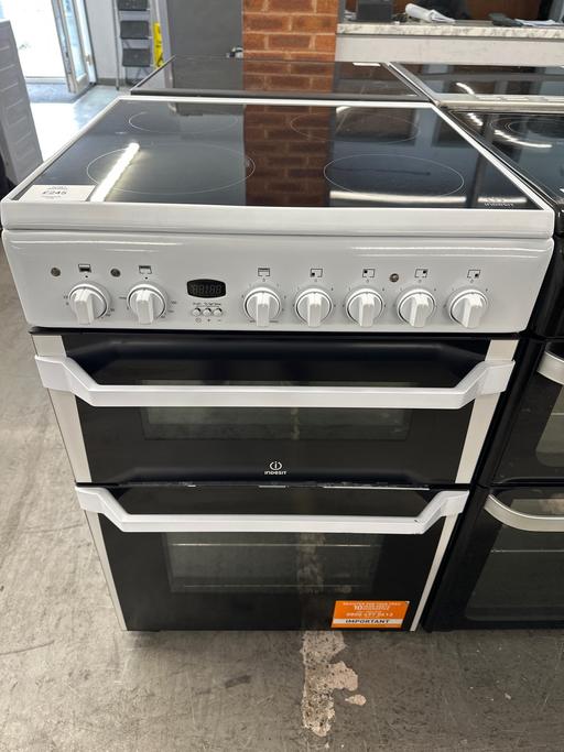 Buy & Sell West Midlands Wolverhampton - Photos for Indesit 60cm Ceramic Hob Electric Cooker