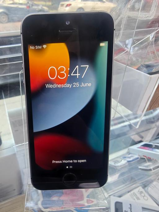 Buy & Sell West London Acton - West London - Photos for iphone se 32GB unlocked