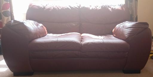 Buy & Sell Austerlands Oldham - Photos for Brown leather sofa 2 seater