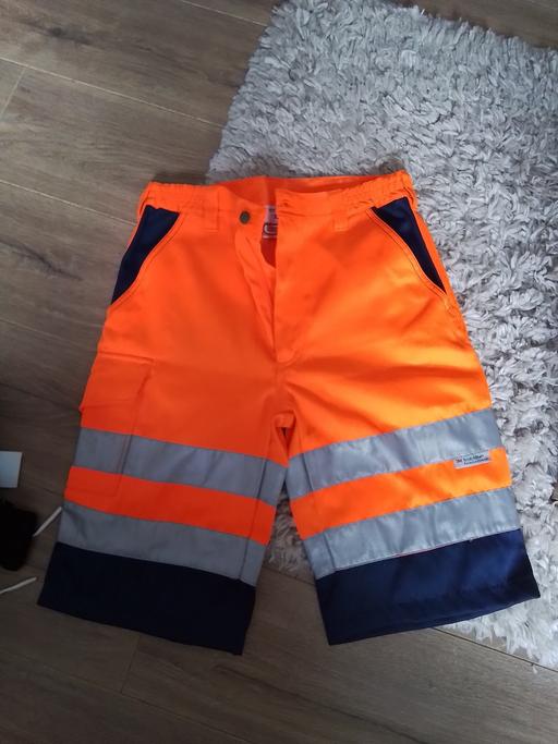 Buy & Sell Bells Mill Dudley - Photos for size 32 men's work shorts