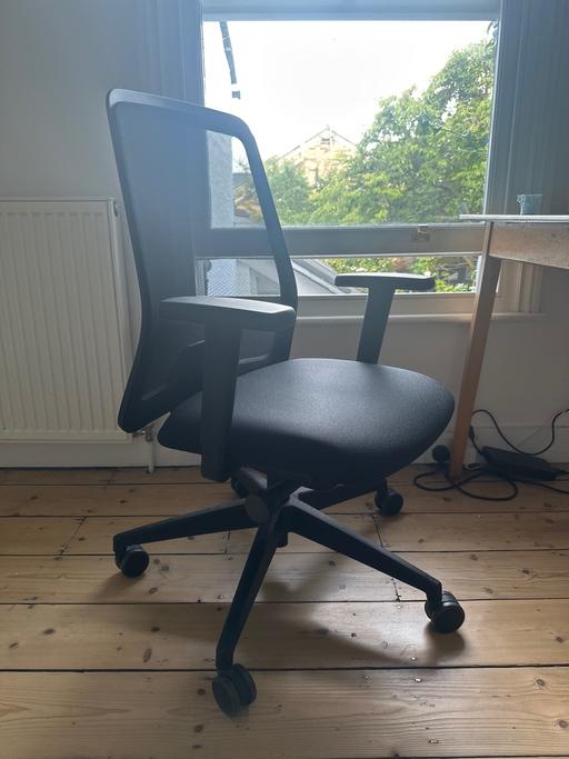 Buy & Sell Cambridgeshire Cambridge - Photos for Interstuhl Mesh Task Chair with Arms