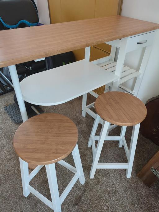 Buy & Sell Kingswinford Dudley - Photos for breakfast bar table and 2 stools