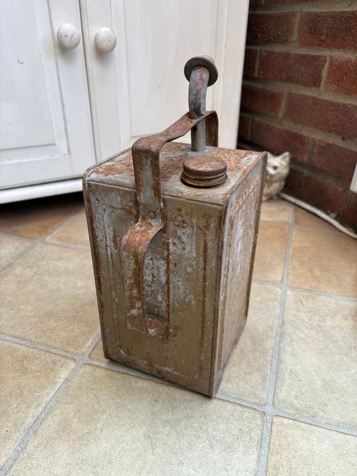 Buy & Sell East Malling Tonbridge and Malling - Photos for Esso oil can