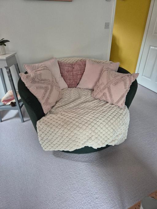 Buy & Sell South Yorkshire Sheffield - Photos for cuddle chair that swivels