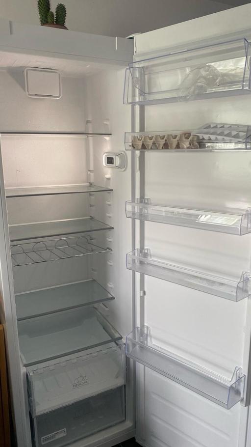 Buy & Sell Bow Church East London - Photos for Hotpoint fridge
