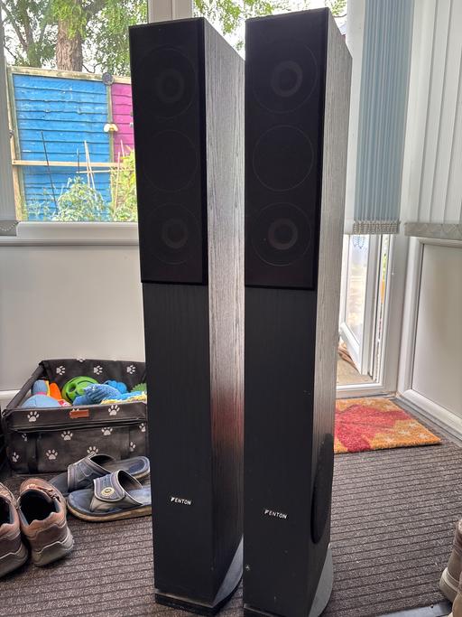 Buy & Sell Buckinghamshire Milton Keynes - Photos for Fenton SHFT52B HiFi Tower Speakers System