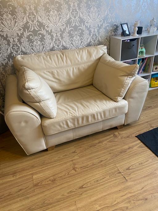 Buy & Sell Merseyside Liverpool - Photos for Leather couch an chair