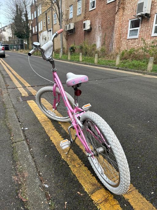 Buy & Sell North London Finsbury Park - North London - Photos for Girls bike