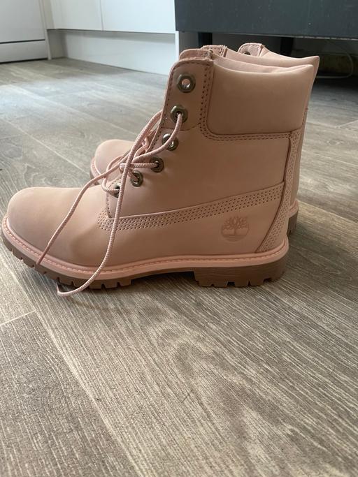 Buy & Sell Woodside Telford and Wrekin - Photos for Pink ladies Timberland boots