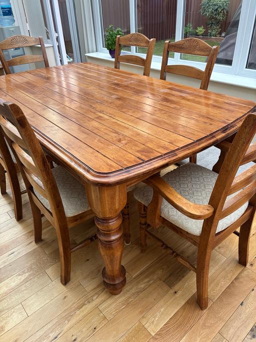 Buy & Sell Wolverhampton West Midlands - Photos for Oak Table and 6 chairs