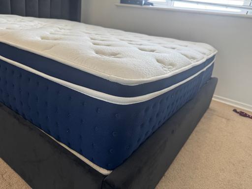 Buy & Sell Derry Downs South East London - Photos for King size mattress brand new