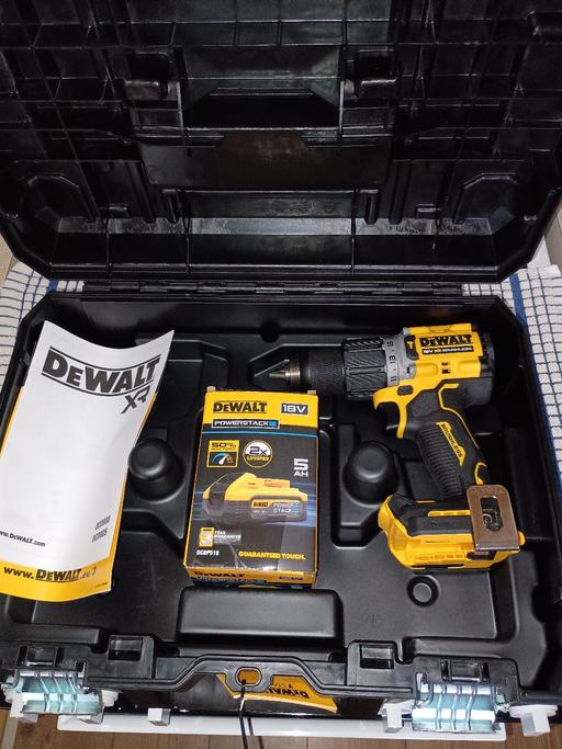 Buy & Sell North West London Harrow - Photos for DeWalt combi drill plus battery