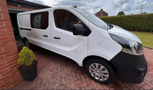 Vehicles West Yorkshire Leeds - Photos for Vauxhall Vivaro crew Cab