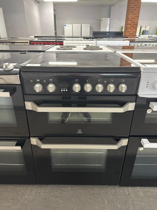 Buy & Sell West Midlands Wolverhampton - Photos for Indesit 60cm Ceramic Hob Electric Cooker