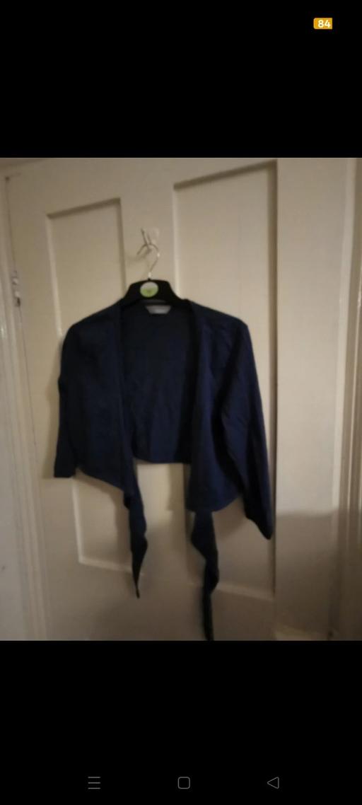 Buy & Sell Ponthenry Carmarthenshire - Wales - Photos for Cardigan that ties up in the front.