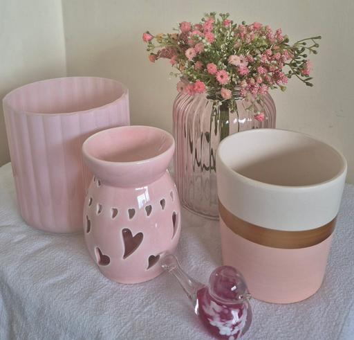 Buy & Sell Moss Pit Stafford - Photos for Pink Room Accessories