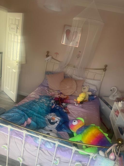 Buy & Sell Holly Hall Dudley - Photos for Double bed & mattress is wanted