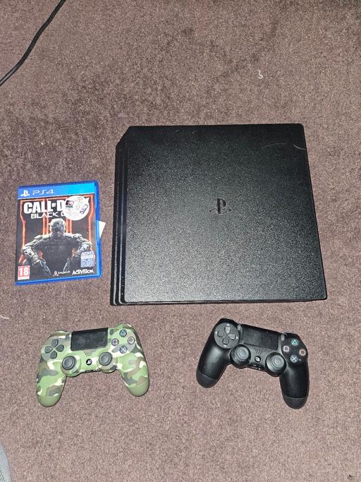Buy & Sell West Midlands Walsall - Photos for ps4 pro mint condition two controllers