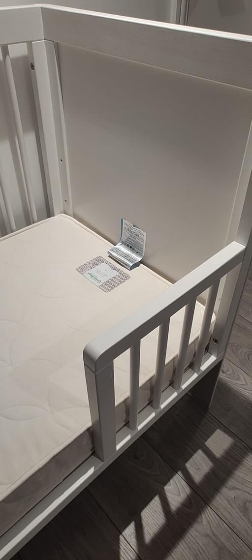 Buy & Sell Motspur Park South West London - Photos for Very nice Bed from birth till 5 years old.
