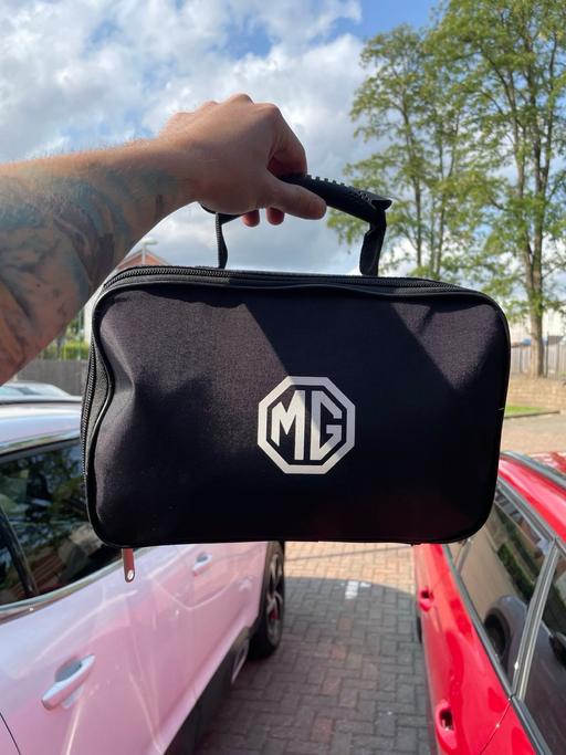 Vehicles Nottinghamshire Nottingham - Photos for MG 3 pin electric car charger (type 2)