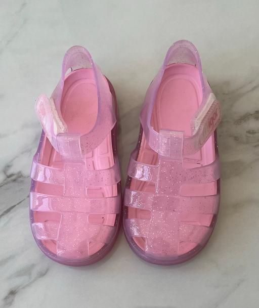 Buy & Sell Horn Park South East London - Photos for Igor girls sandals