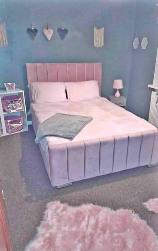 Buy & Sell Alwoodley Leeds - Photos for Classic Double Bed Frame Modern Double Bed