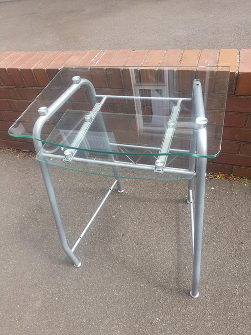 Buy & Sell West Midlands Dudley - Photos for Lovely , Glass & Silver Metal Computer Table,
