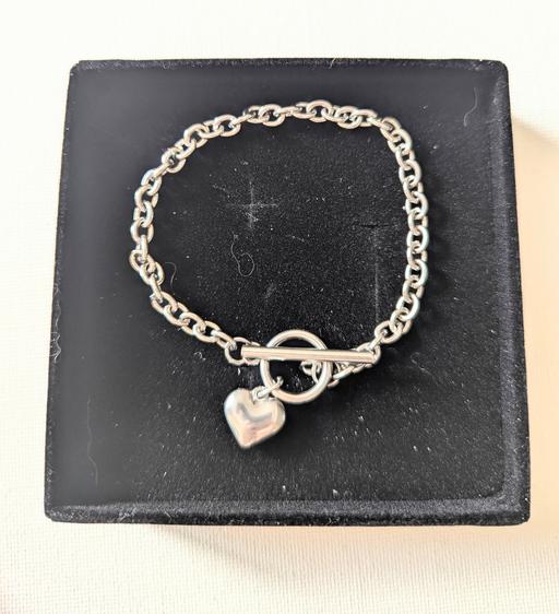 Buy & Sell Georgetown Blaenau Gwent - Photos for Lady's stainless steel heart pendant T bar br