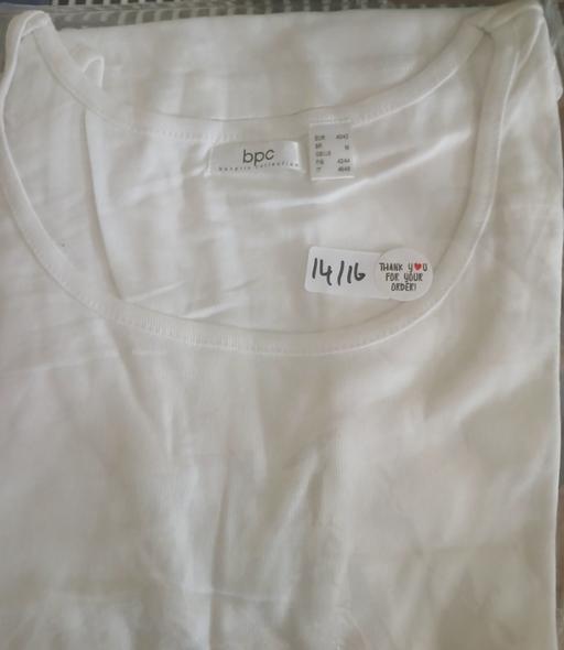 Buy & Sell Beeston Broxtowe - Photos for Vest top)