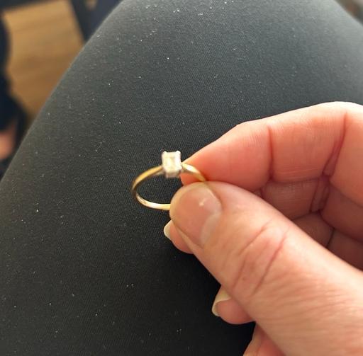 Buy & Sell Polesworth North Warwickshire - Photos for Diamond solitaire 18kg ring
