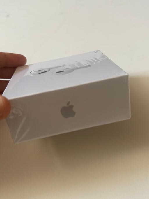 Buy & Sell West Midlands Birmingham - Photos for AirPods 4