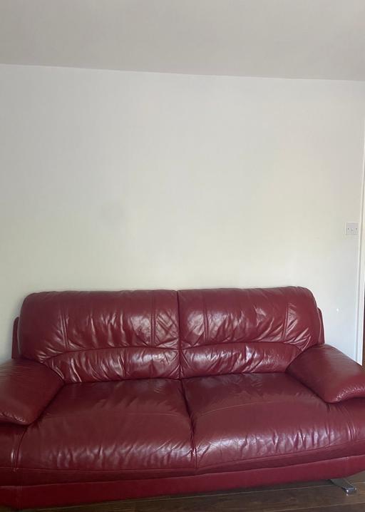 Buy & Sell Upton Park East London - Photos for 3 seater leather sofa - used, good condition