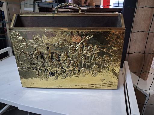 Buy & Sell Middleton Rochdale - Photos for vintage brass magazine rack
