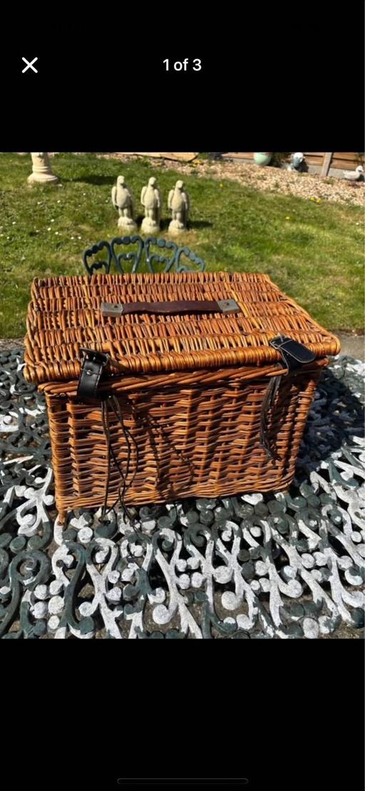 Buy & Sell Kidbrooke South East London - Photos for Vintage quality picnic wicker bastket handles