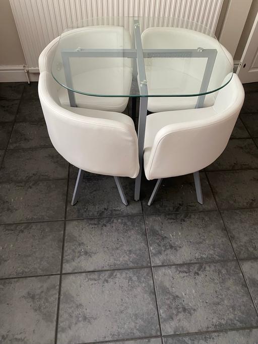 Buy & Sell Birmingham Solihull - Photos for Table and 4 chairs