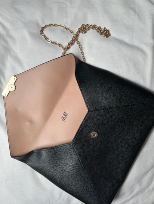 Buy & Sell Egham Runnymede - Photos for H&M envelope bag