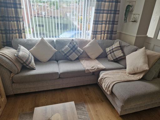 Buy & Sell Torquay Torbay - Photos for L Shape grey sofa and cuddle chair